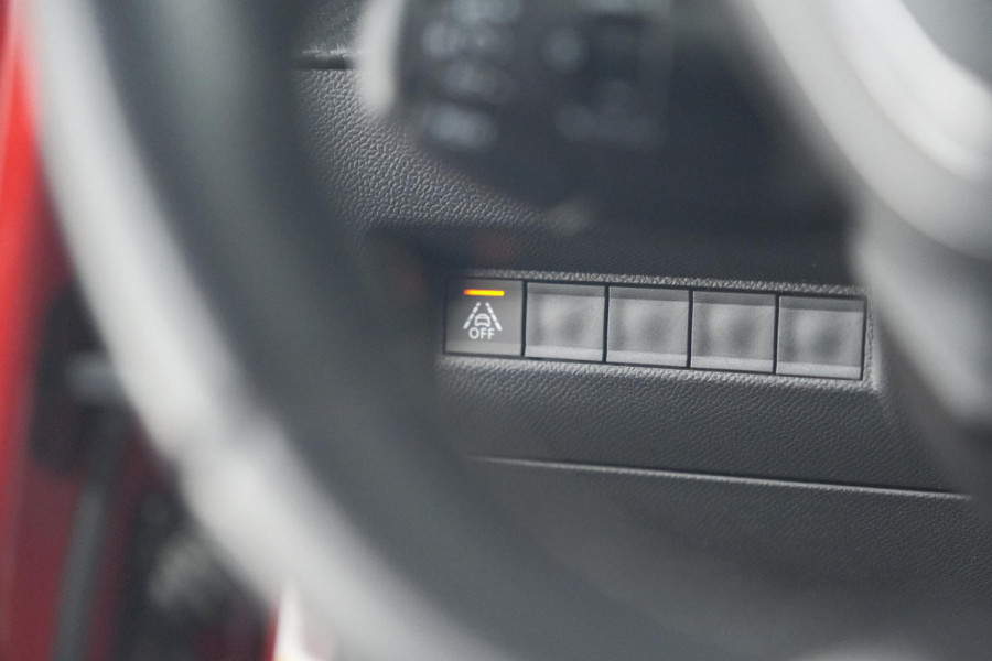 Peugeot 2008 PureTech 130 GT-Line | Trekhaak | Camera | Apple Carplay | Parkeersensoren