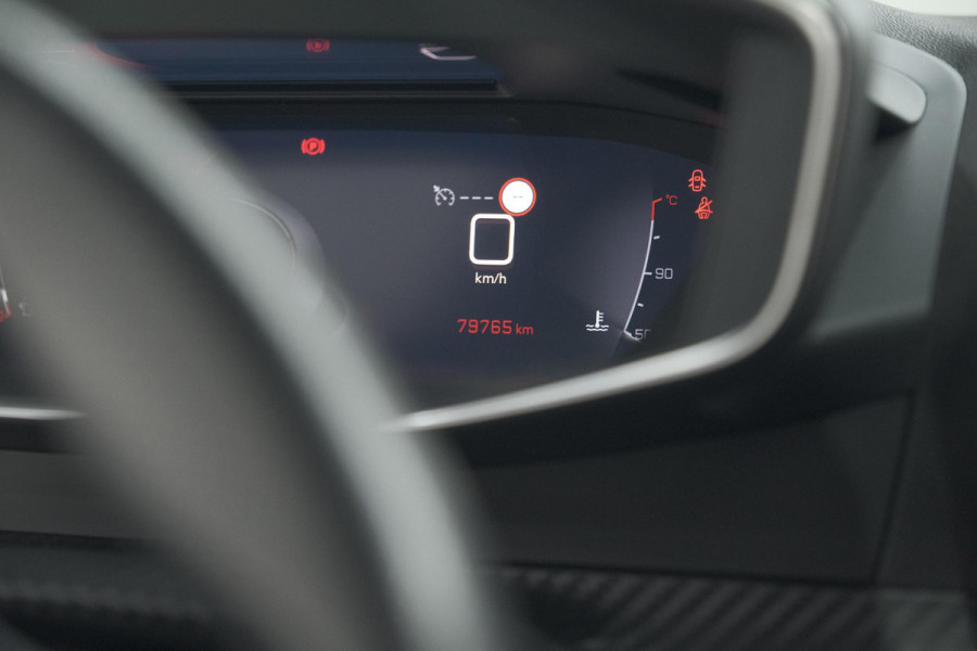 Peugeot 2008 PureTech 130 GT-Line | Trekhaak | Camera | Apple Carplay | Parkeersensoren