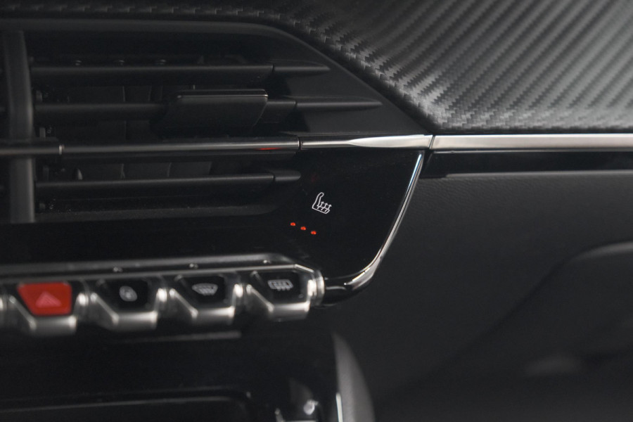 Peugeot 2008 PureTech 130 GT-Line | Trekhaak | Camera | Apple Carplay | Parkeersensoren