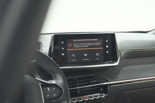 Peugeot 2008 PureTech 130 GT-Line | Trekhaak | Camera | Apple Carplay | Parkeersensoren