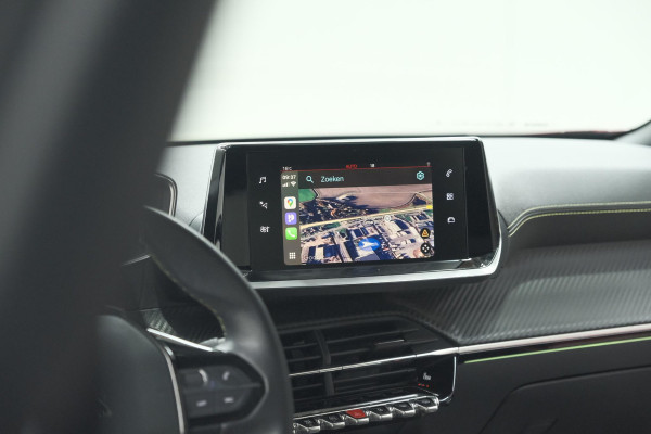 Peugeot 2008 PureTech 130 GT-Line | Trekhaak | Camera | Apple Carplay | Parkeersensoren