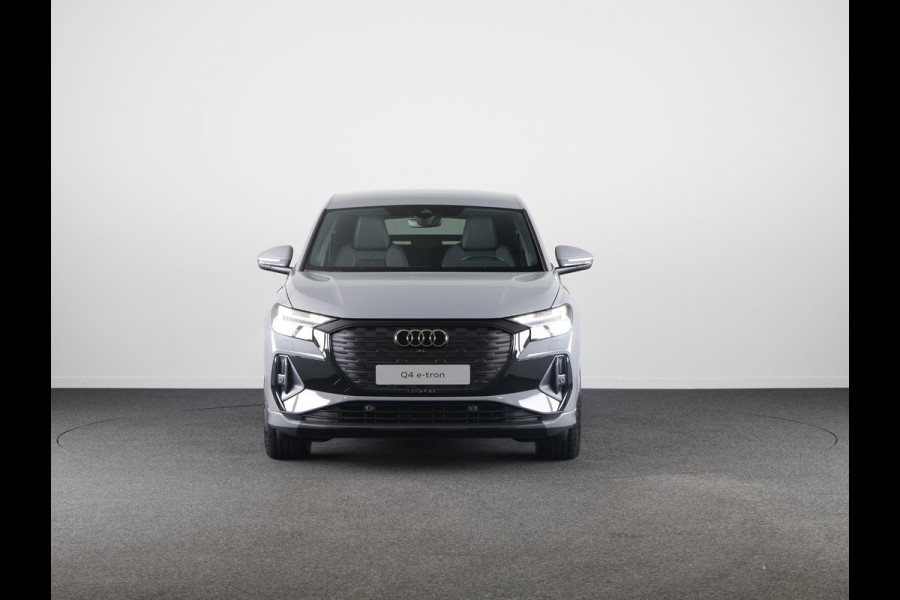 Audi Q4 Sportback e-tron S edition e-tron 45 82 kWh 210 kW / 286 PK Sportba Comfortpakket, adpative cruise control, achteruitrijcamera, optiek pakket zwart plus
