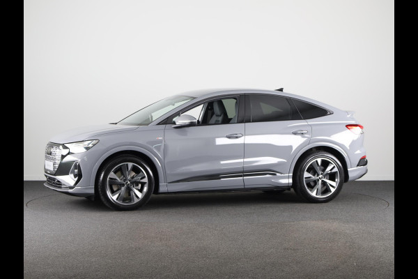 Audi Q4 Sportback e-tron S edition e-tron 45 82 kWh 210 kW / 286 PK Sportba Comfortpakket, adpative cruise control, achteruitrijcamera, optiek pakket zwart plus