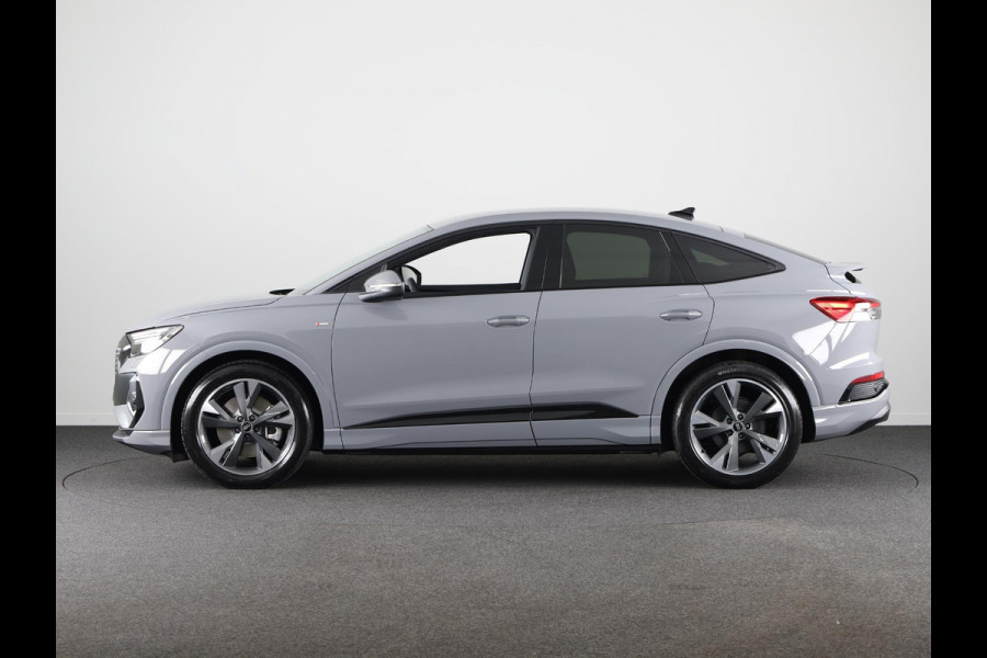 Audi Q4 Sportback e-tron S edition e-tron 45 82 kWh 210 kW / 286 PK Sportba Comfortpakket, adpative cruise control, achteruitrijcamera, optiek pakket zwart plus