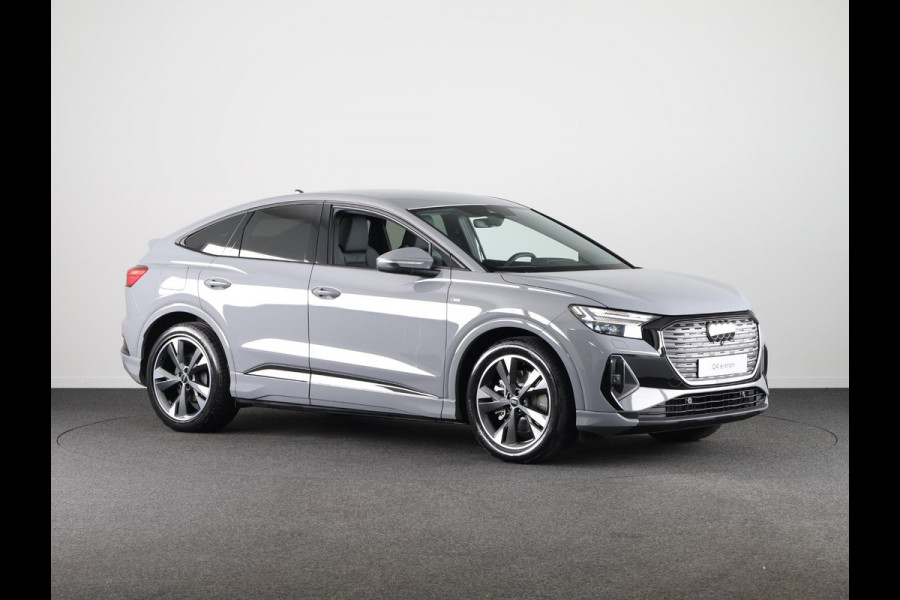 Audi Q4 Sportback e-tron S edition e-tron 45 82 kWh 210 kW / 286 PK Sportba Comfortpakket, adpative cruise control, achteruitrijcamera, optiek pakket zwart plus
