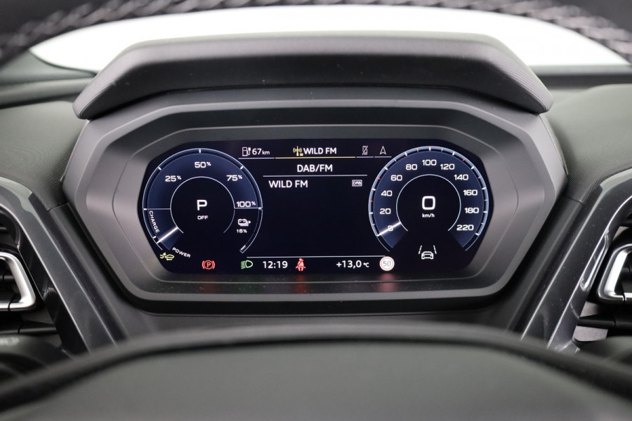 Audi Q4 Sportback e-tron S edition e-tron 45 82 kWh 210 kW / 286 PK Sportba Comfortpakket, adpative cruise control, achteruitrijcamera, optiek pakket zwart plus