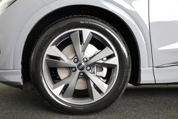 Audi Q4 Sportback e-tron S edition e-tron 45 82 kWh 210 kW / 286 PK Sportba Comfortpakket, adpative cruise control, achteruitrijcamera, optiek pakket zwart plus