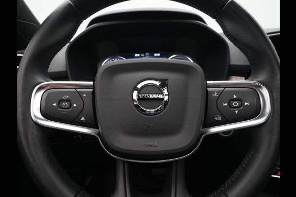Volvo XC40 1.5 T5 Recharge Inscription Expression Panorama Camera Keyless Cruise 102