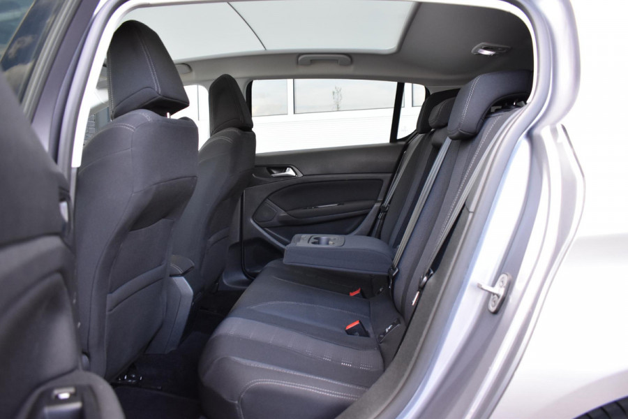 Peugeot 308 1.2 PureTech 130PK Aut. Blue Lease Premium | Pano | Navi | Incl garatie