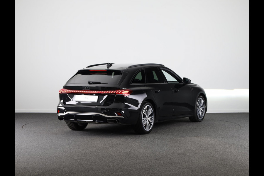 Audi A5 Avant Edition One 35 TFSI 110 kW / 150 pk Avant 7 versn. S-Edition, Tech Plus pakket, optiek pakket zwart, adaptive cruise control, verwarmbare voorstoelen, rondom camera's