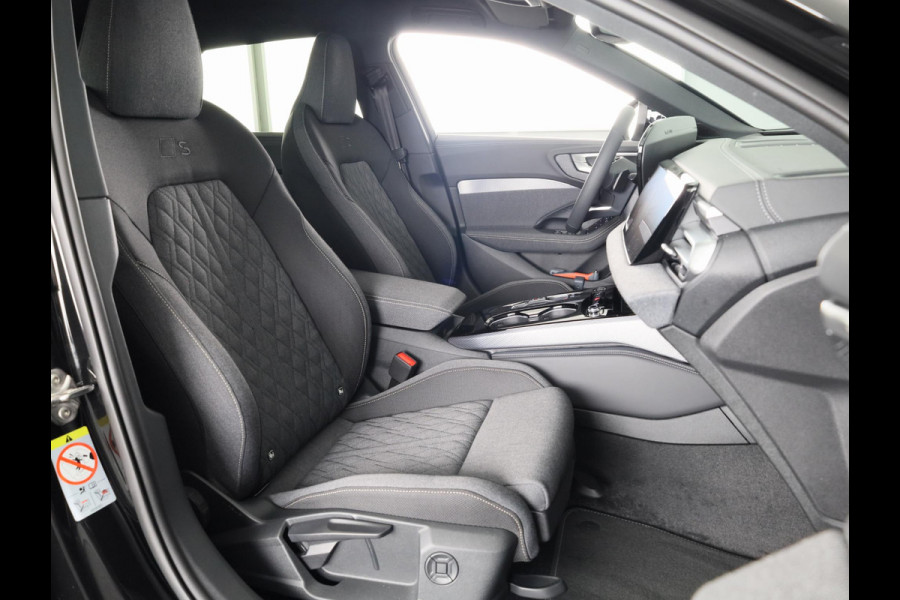 Audi A5 Avant Edition One 35 TFSI 110 kW / 150 pk Avant 7 versn. S-Edition, Tech Plus pakket, optiek pakket zwart, adaptive cruise control, verwarmbare voorstoelen, rondom camera's