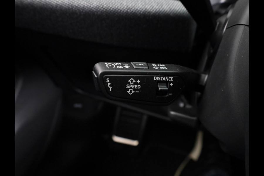 Audi A5 Avant Edition One 35 TFSI 110 kW / 150 pk Avant 7 versn. S-Edition, Tech Plus pakket, optiek pakket zwart, adaptive cruise control, verwarmbare voorstoelen, rondom camera's