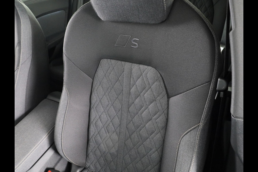 Audi A5 Avant Edition One 35 TFSI 110 kW / 150 pk Avant 7 versn. S-Edition, Tech Plus pakket, optiek pakket zwart, adaptive cruise control, verwarmbare voorstoelen, rondom camera's