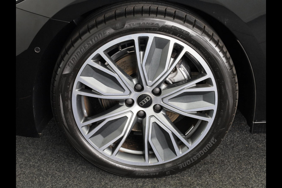 Audi A5 Avant Edition One 35 TFSI 110 kW / 150 pk Avant 7 versn. S-Edition, Tech Plus pakket, optiek pakket zwart, adaptive cruise control, verwarmbare voorstoelen, rondom camera's