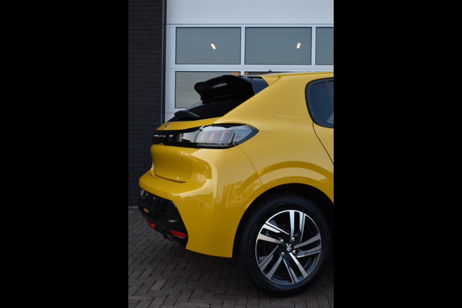 Peugeot 208 1.2 PureTech 100PK Allure Pack | Groot Navi | I-cockpit | Incl. garantie