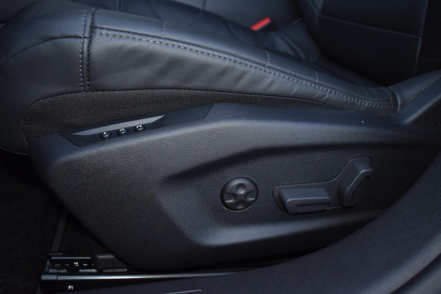 Citroën C5 X 1.6 PureTech 180PK Aut. Business Plus | Navi | Camera | Leder | Incl. garantie