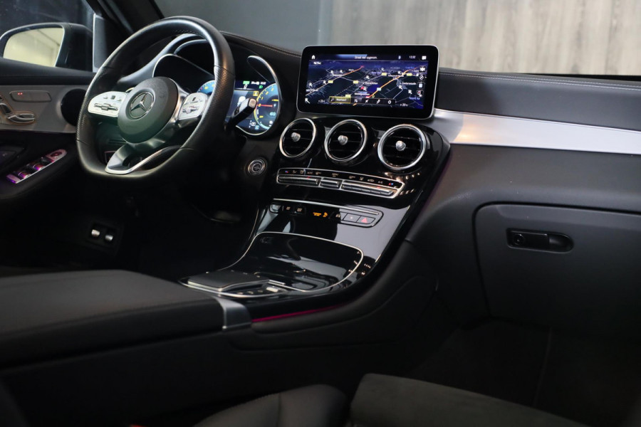 Mercedes-Benz GLC 300e 4MATIC AMG 63 Look / Memory / Digital Cockpit / Open Pano / 360 Camera / Acc / Trekhaak / Led