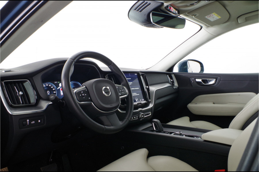 Volvo XC60 2.0 T8 Twin Engine AWD Polestar Engineered > 406pk/DENIM BLUE/plug-in hybrid/Camera...