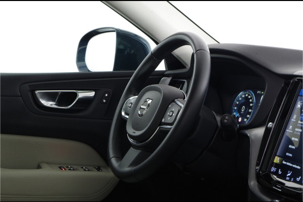 Volvo XC60 2.0 T8 Twin Engine AWD Polestar Engineered > 406pk/DENIM BLUE/plug-in hybrid/Camera...