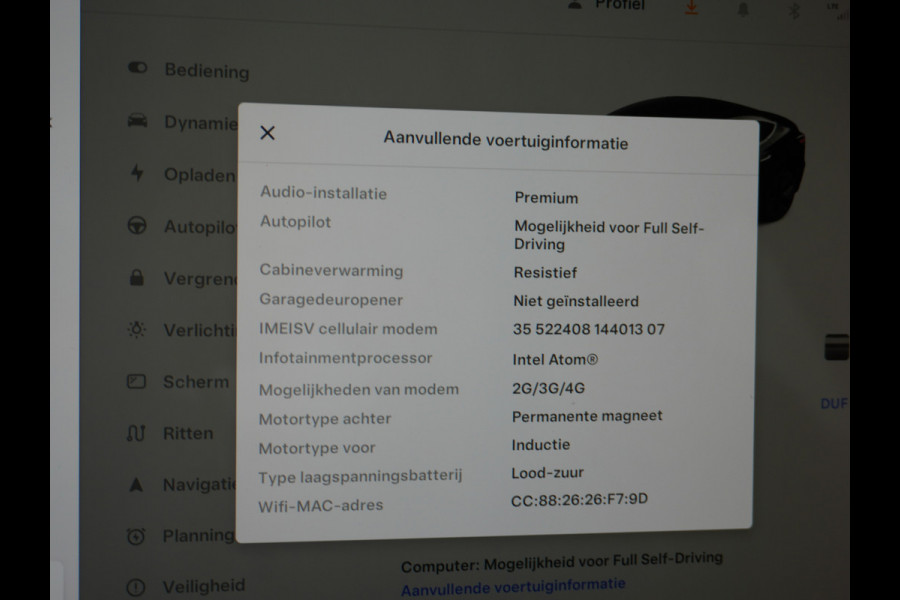 Tesla Model 3 Long Range 75kWh 463PK 18" FSD-Full Self Driving Computer-3 Premium Audio 4wd AutoPilot Panoramadak Camera's Leer Adaptive-Cruis Stoel en achterbank verwarming Electr.Stoelen+Memory+Easy-Entry WiFi Origineel Nederlandse auto Grootste accu Tot 16,5kwh thuis laden. Accu/Motor Garantie tot 29-10-2027 max 192.000km