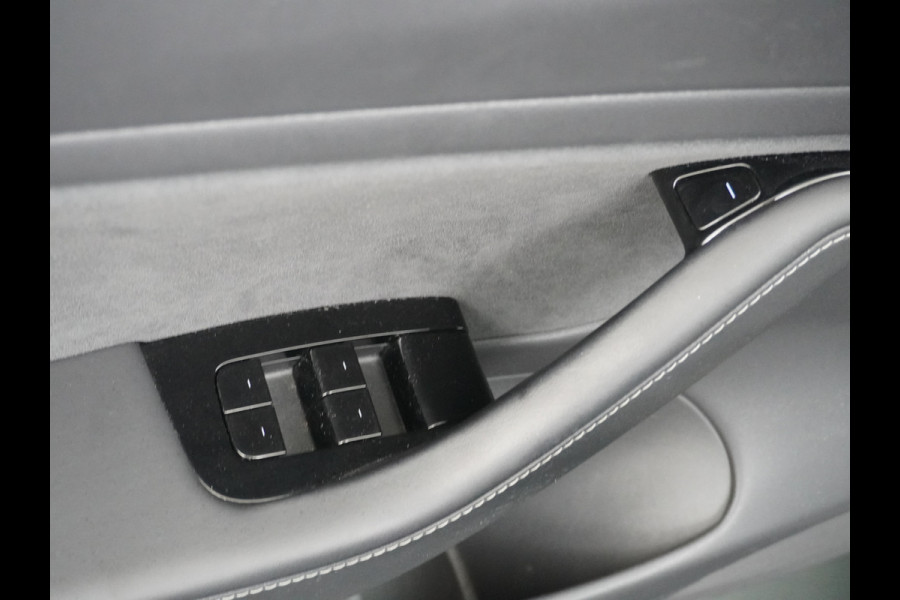 Tesla Model 3 Long Range 75kWh 463PK 18" FSD-Full Self Driving Computer-3 Premium Audio 4wd AutoPilot Panoramadak Camera's Leer Adaptive-Cruis Stoel en achterbank verwarming Electr.Stoelen+Memory+Easy-Entry WiFi Origineel Nederlandse auto Grootste accu Tot 16,5kwh thuis laden. Accu/Motor Garantie tot 29-10-2027 max 192.000km