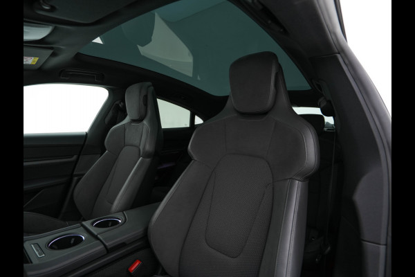 Porsche Taycan Performance 84 kWh [ 3-Fase ] Aut. *PANO | HEAT-PUMP | SPORT-CHRONO-PACK | LEATHER-MICROFIBRE | FULL-LED | MEMORY-PACK | BOSE-SOUND | AIR-SUSPENSION | BLINDSPOT | HEATED-SPORT-SEATS | CAMERA | DAB+ | ECC | PDC | 20''ALU*