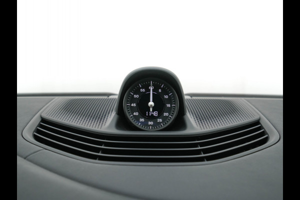 Porsche Taycan Performance 84 kWh [ 3-Fase ] Aut. *PANO | HEAT-PUMP | SPORT-CHRONO-PACK | LEATHER-MICROFIBRE | FULL-LED | MEMORY-PACK | BOSE-SOUND | AIR-SUSPENSION | BLINDSPOT | HEATED-SPORT-SEATS | CAMERA | DAB+ | ECC | PDC | 20''ALU*