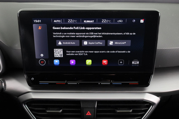 Seat Leon FR Business Intense 1.5 eTSI 150pk | Navigatie | 18 inch Lichtmetalen velgen | Parkeercamera