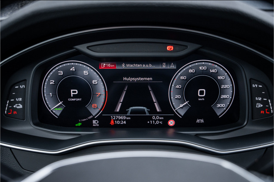 Audi A6 Avant 55 TFSI e quattro Competition S-Line - Panorama | HUD | Elek. trekhaak | Memory | 360c