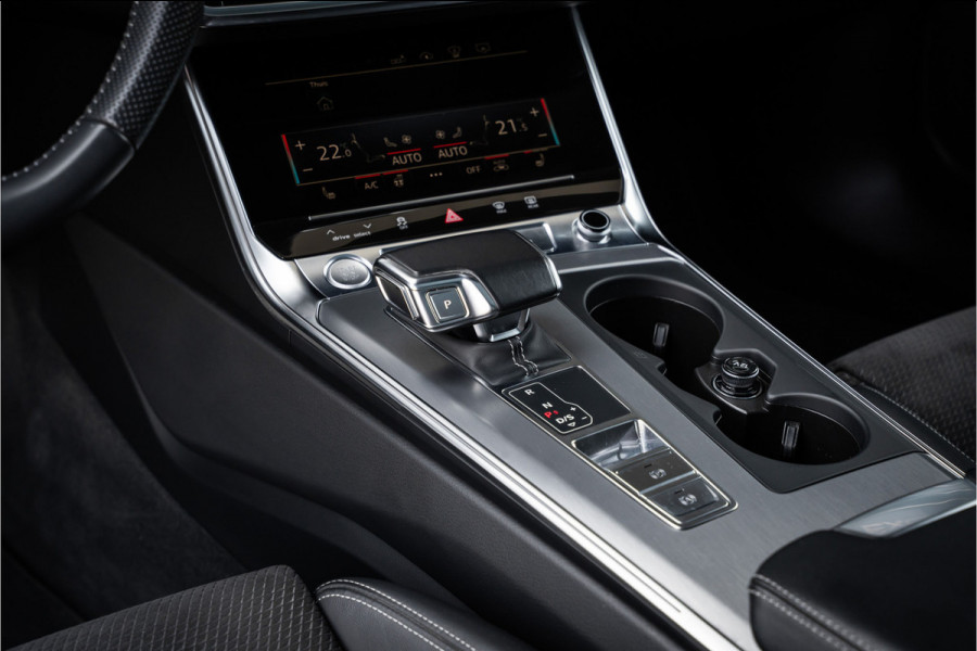 Audi A6 Avant 55 TFSI e quattro Competition S-Line - Panorama | HUD | Elek. trekhaak | Memory | 360c