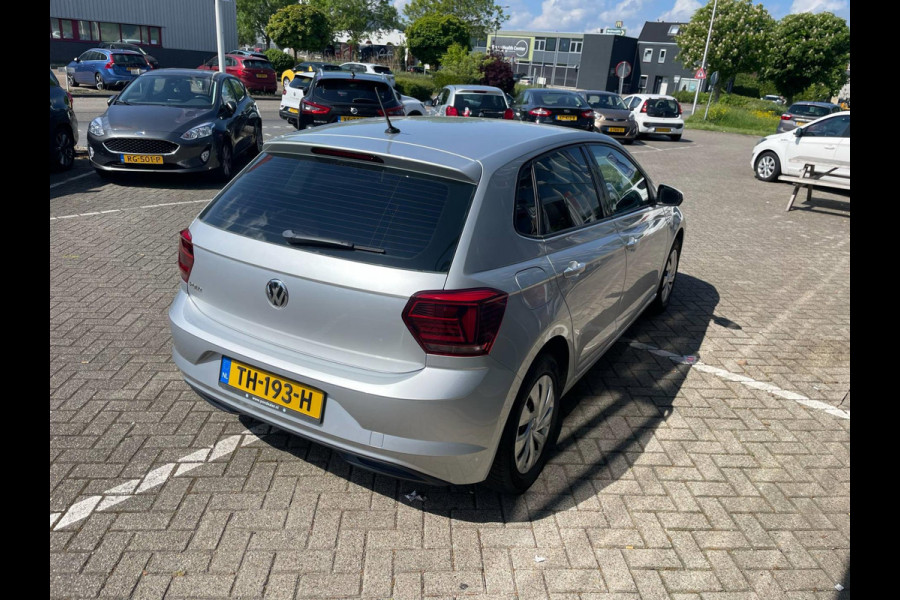 Volkswagen Polo 1.0 TSI Comfortline / CarPlay