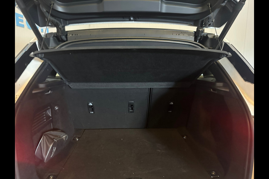 Land Rover Range Rover Evoque 2.0 TD4 HSE Pano / Camera / Leer