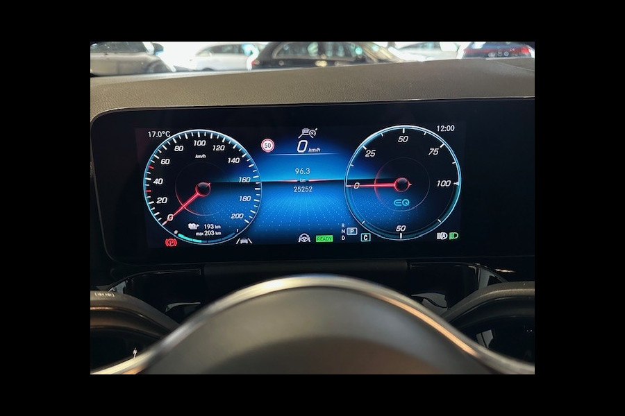Mercedes-Benz EQA 250+ Business Edition 71 kWh-KEYLESS-360 CAMERA-MEMORY-ACC-COMPLEET