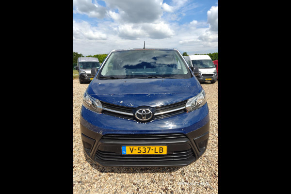 Toyota ProAce Worker 2.0 D-4D Cool Comfort Long , euro 6 , 1e eig , Super km! extra lang. apk feb. 2026.