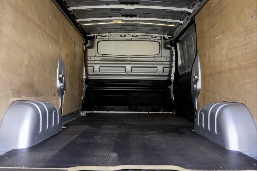 Nissan NV300 1.6 dCi L2H1 | 122PK | 3-Zits | PDC | Airco | Cruise | Euro 6