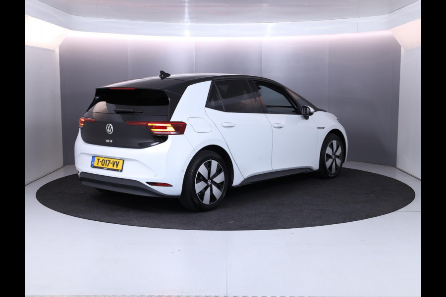 Volkswagen ID.3 Pro 58 kWh 204 pk | Navigatie | Parkeersensoren (Park assist) | Achteruitrijcamera | Adaptieve cruise control | Stoelverwarming |