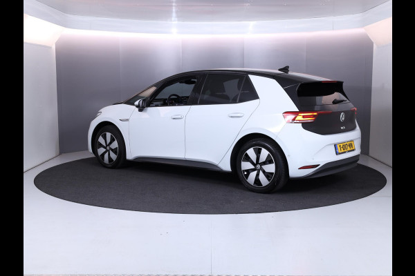 Volkswagen ID.3 Pro 58 kWh 204 pk | Navigatie | Parkeersensoren (Park assist) | Achteruitrijcamera | Adaptieve cruise control | Stoelverwarming |