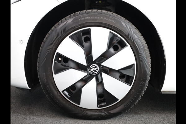 Volkswagen ID.3 Pro 58 kWh 204 pk | Navigatie | Parkeersensoren (Park assist) | Achteruitrijcamera | Adaptieve cruise control | Stoelverwarming |