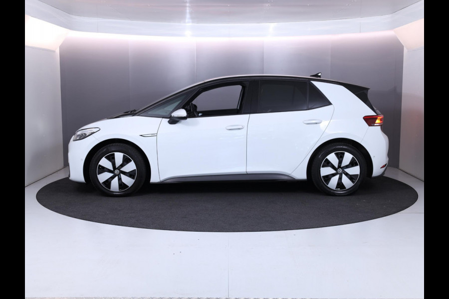 Volkswagen ID.3 Pro 58 kWh 204 pk | Navigatie | Parkeersensoren (Park assist) | Achteruitrijcamera | Adaptieve cruise control | Stoelverwarming |