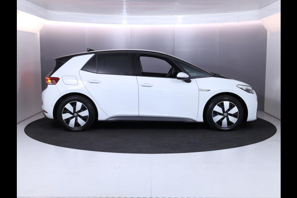 Volkswagen ID.3 Pro 58 kWh 204 pk | Navigatie | Parkeersensoren (Park assist) | Achteruitrijcamera | Adaptieve cruise control | Stoelverwarming |