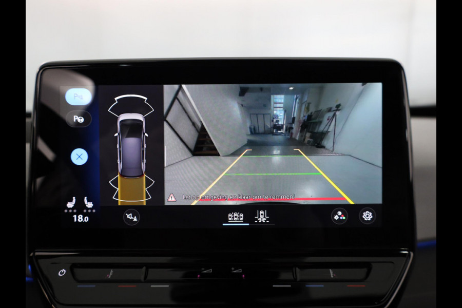 Volkswagen ID.3 Pro 58 kWh 204 pk | Navigatie | Parkeersensoren (Park assist) | Achteruitrijcamera | Adaptieve cruise control | Stoelverwarming |