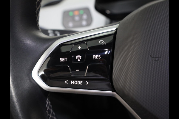 Volkswagen ID.3 Pro 58 kWh 204 pk | Navigatie | Parkeersensoren (Park assist) | Achteruitrijcamera | Adaptieve cruise control | Stoelverwarming |