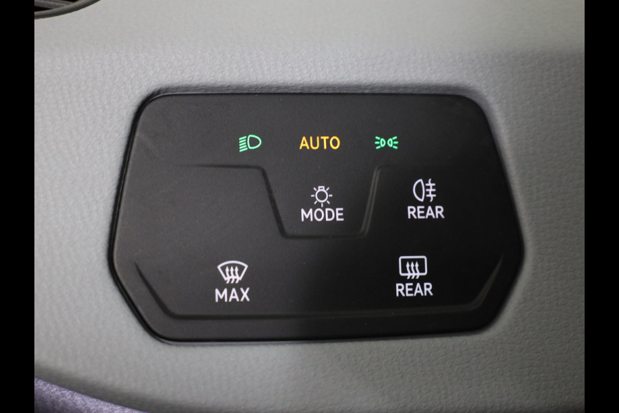 Volkswagen ID.3 Pro 58 kWh 204 pk | Navigatie | Parkeersensoren (Park assist) | Achteruitrijcamera | Adaptieve cruise control | Stoelverwarming |