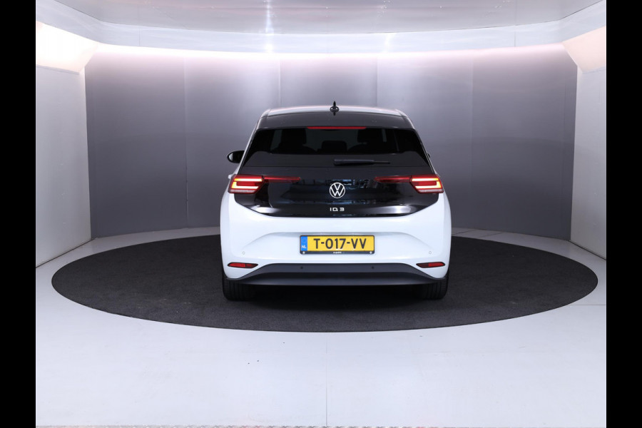 Volkswagen ID.3 Pro 58 kWh 204 pk | Navigatie | Parkeersensoren (Park assist) | Achteruitrijcamera | Adaptieve cruise control | Stoelverwarming |