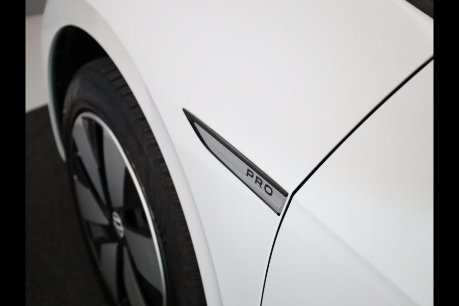 Volkswagen ID.3 Pro 58 kWh 204 pk | Navigatie | Parkeersensoren (Park assist) | Achteruitrijcamera | Adaptieve cruise control | Stoelverwarming |