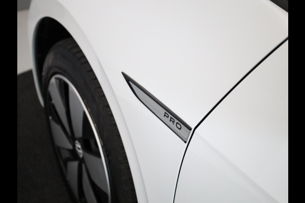 Volkswagen ID.3 Pro 58 kWh 204 pk | Navigatie | Parkeersensoren (Park assist) | Achteruitrijcamera | Adaptieve cruise control | Stoelverwarming |