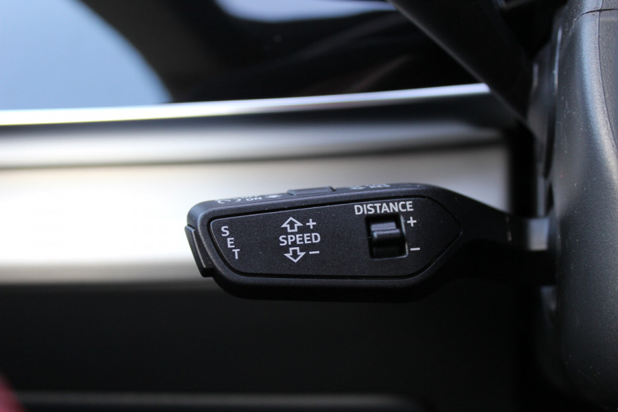 Audi Q8 60 TFSI e quattro Pro Line S Competition | Panoramadak | Massage | 23'' | Vierwielbesturing | Trekhaak | Koeling | OLED