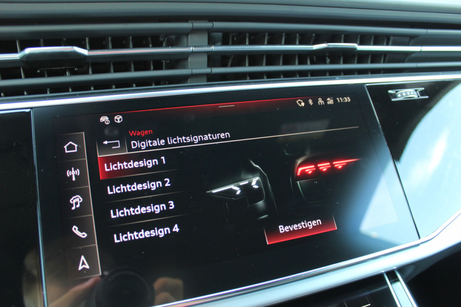 Audi Q8 60 TFSI e quattro Pro Line S Competition | Panoramadak | Massage | 23'' | Vierwielbesturing | Trekhaak | Koeling | OLED