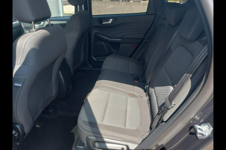 Ford Kuga 1.5 EcoBoost Titanium,airco,cruise,trekhaak,navigatie,android/applecarplay,stoelverwarming,parkeersensoren,