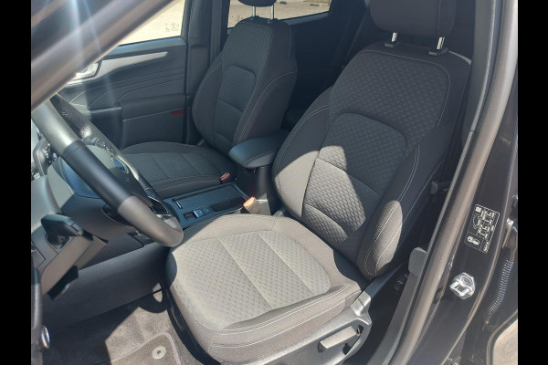Ford Kuga 1.5 EcoBoost Titanium,airco,cruise,trekhaak,navigatie,android/applecarplay,stoelverwarming,parkeersensoren,